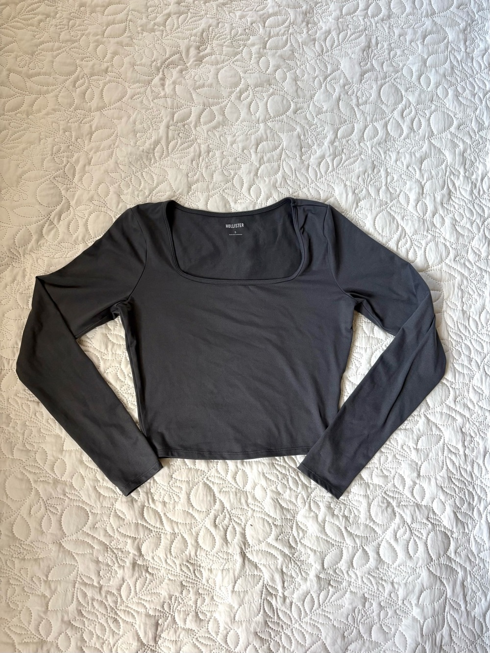Hollister Square Neck Long Sleeve Fitted Top Charcoal Gray Small